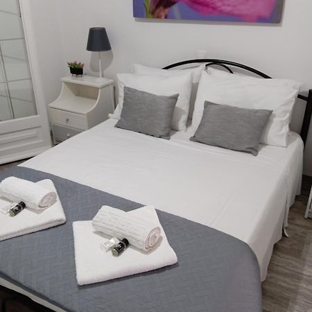 Demy'S Studio Apartment Acharavi  Luaran gambar