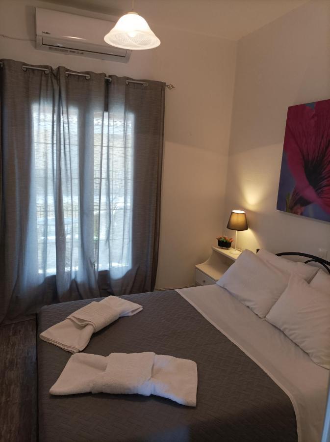 Demy'S Studio Apartment Acharavi  Luaran gambar